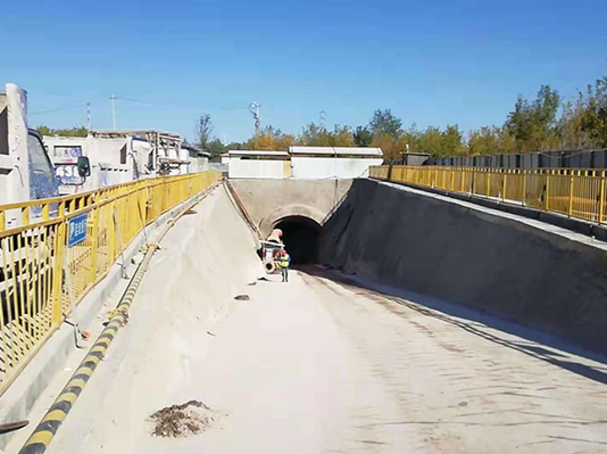 青島市政公司青島地鐵8號線施工現(xiàn)場(圖1)